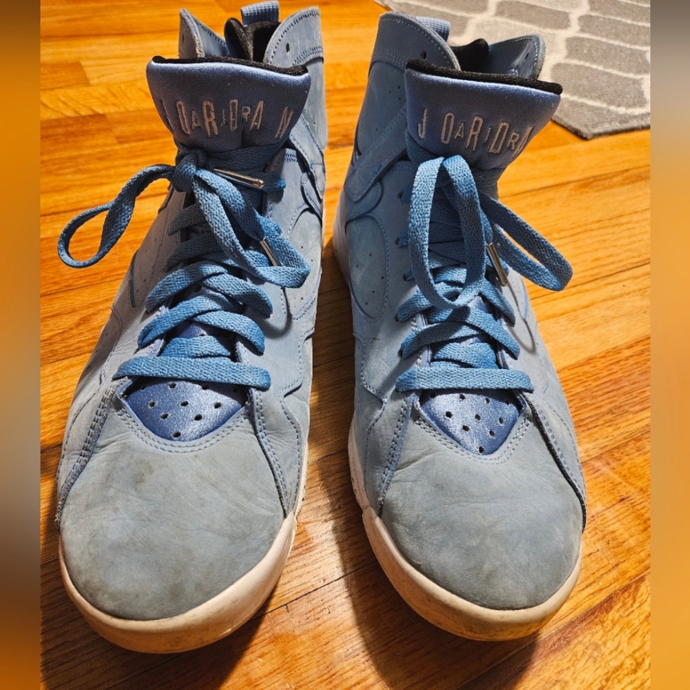 Men's Jordan Retro 7 Pantone UNC Size 11